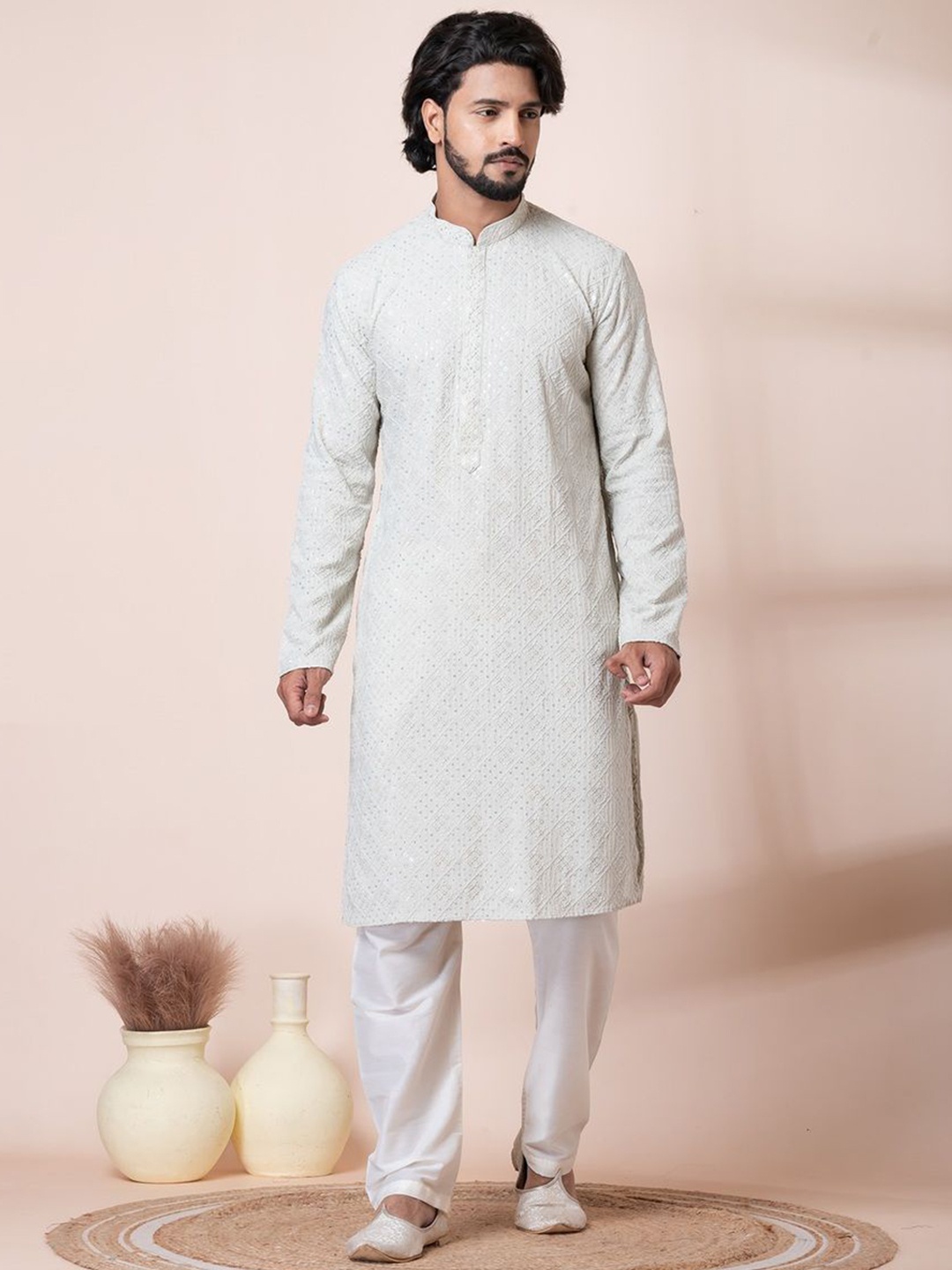 

HU - Handcrafted Uniquely Geometric Embroidered Pure Cotton Straight Kurta with Pyjamas, Lime green