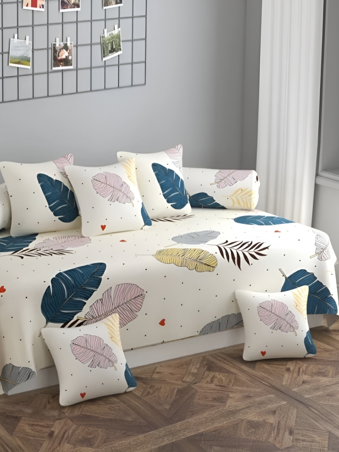 

YaAkholic Cream-Coloured & Blue 8 Pieces Floral Printed 210TC Cotton Diwan Set