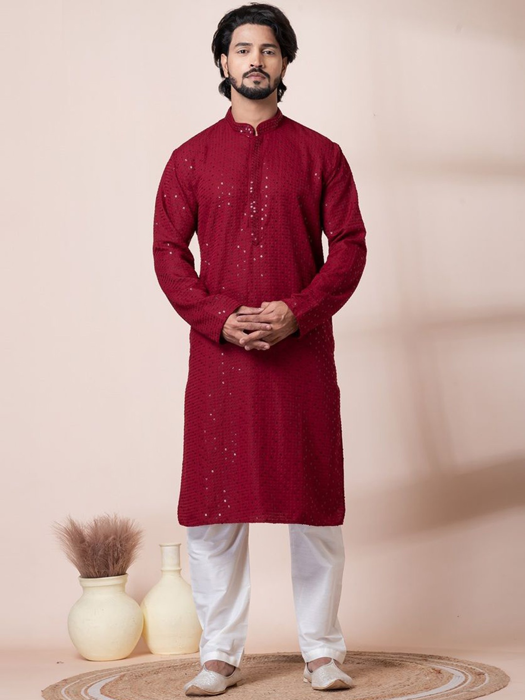 

HU - Handcrafted Uniquely Geometric Embroidered Pure Cotton Straight Kurta with Pyjamas, Maroon