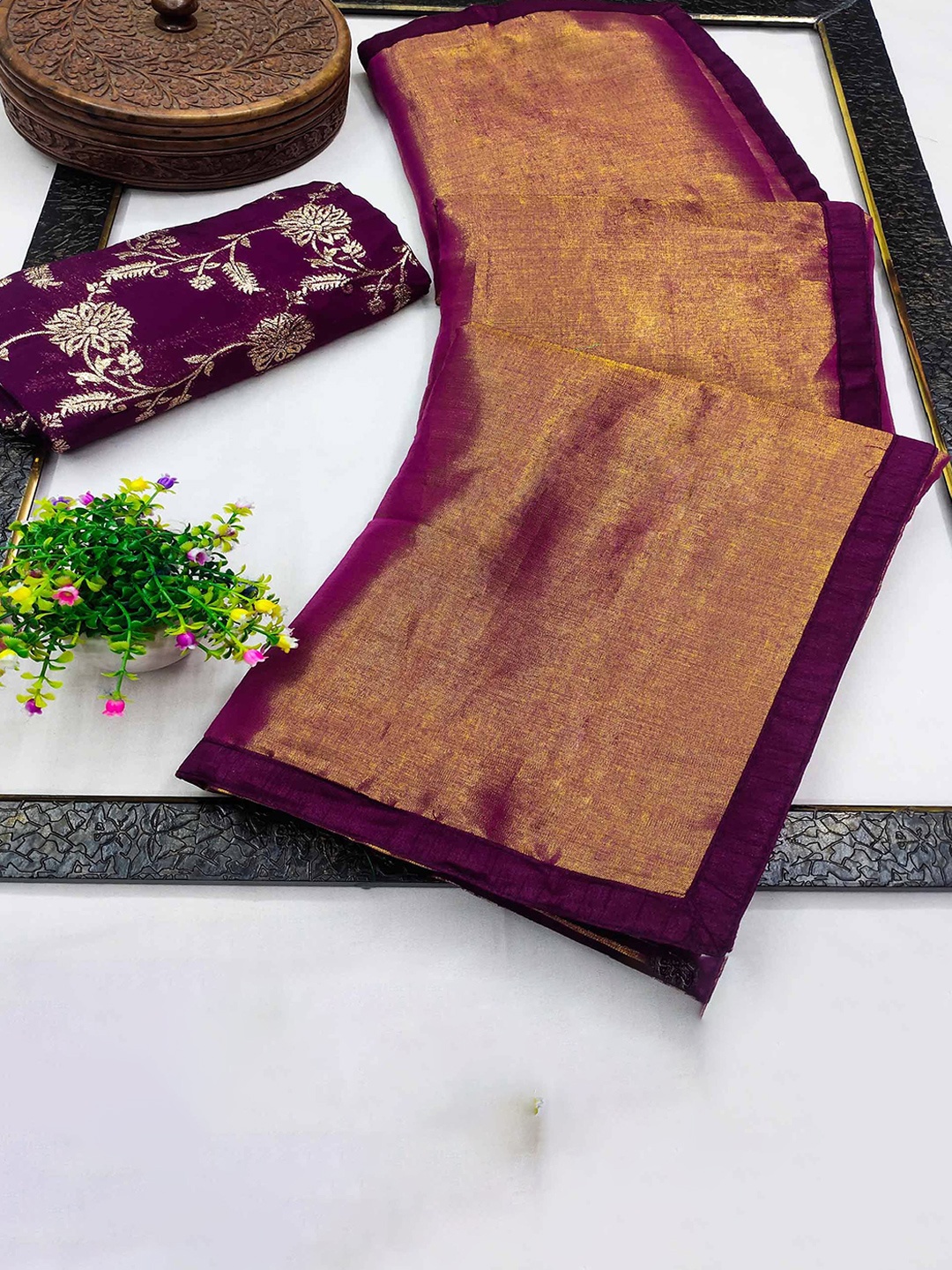 

Peachmode Zari Net Saree, Purple