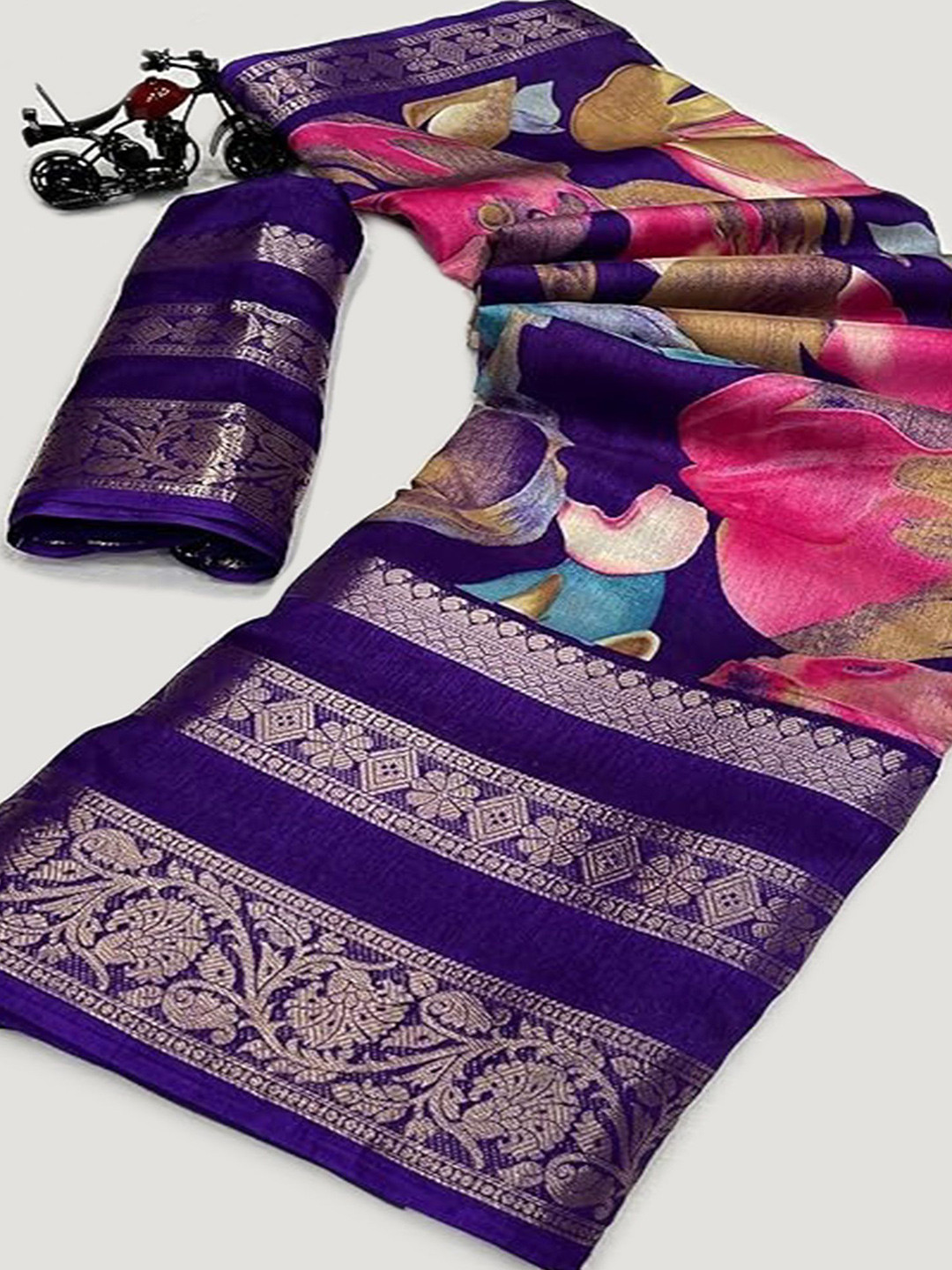 

Peachmode Floral Zari Silk Blend Saree, Violet