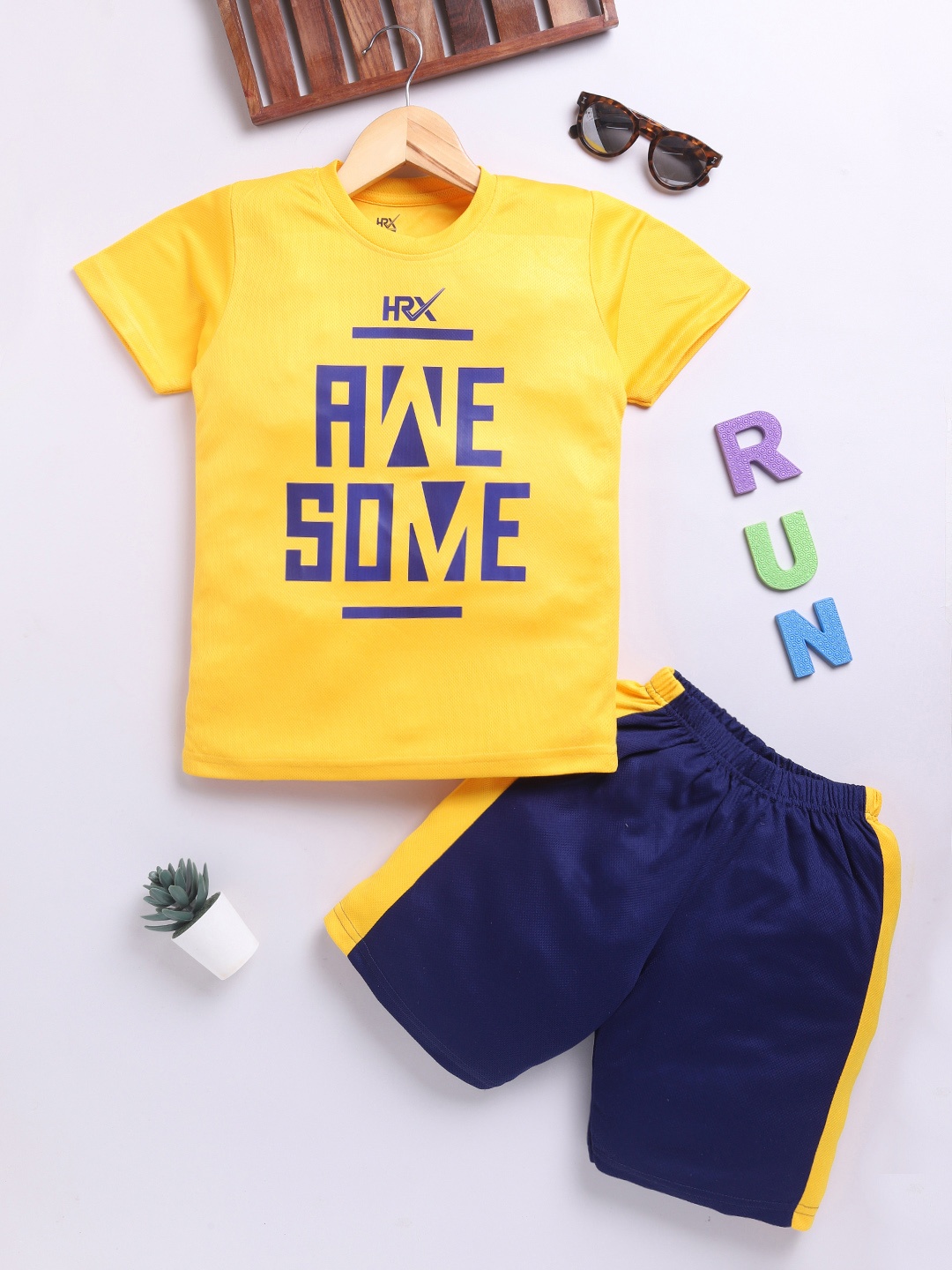 

HRX by Hrithik Roshan Boys Printed Rapid Dry T-shirt with Shorts, Yellow