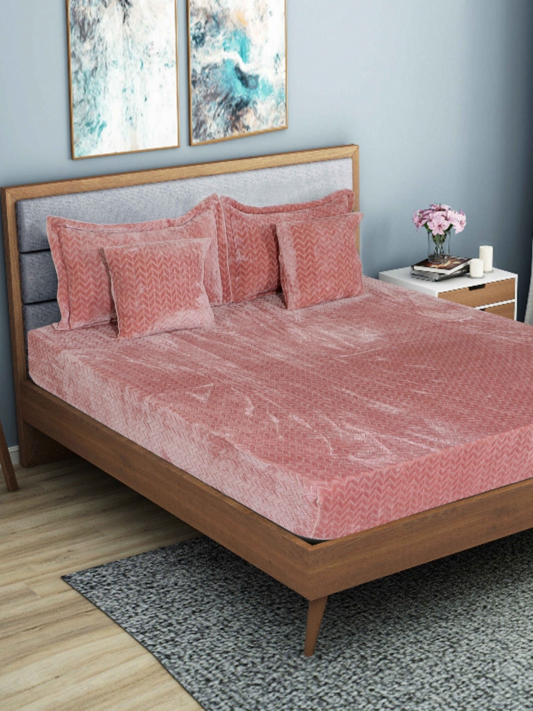 

YaAkholic Nude-Coloured Geometric 300 TC Velvet King Bedsheet Set-1.98 m x 1.82 m