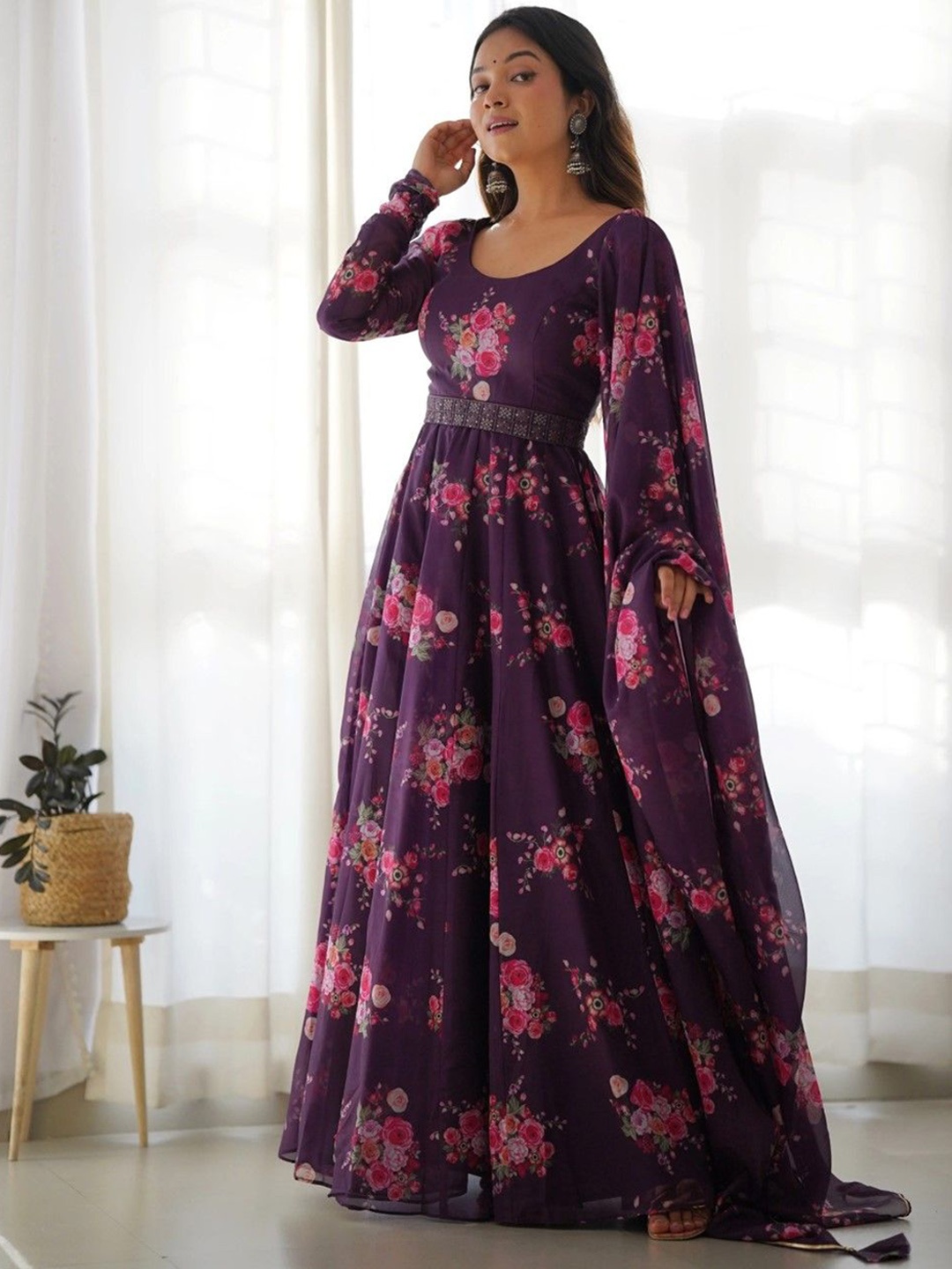 

Raiyani Enterprise Floral Printed Round Neck Cotton Blend Anarkali Kurta, Purple