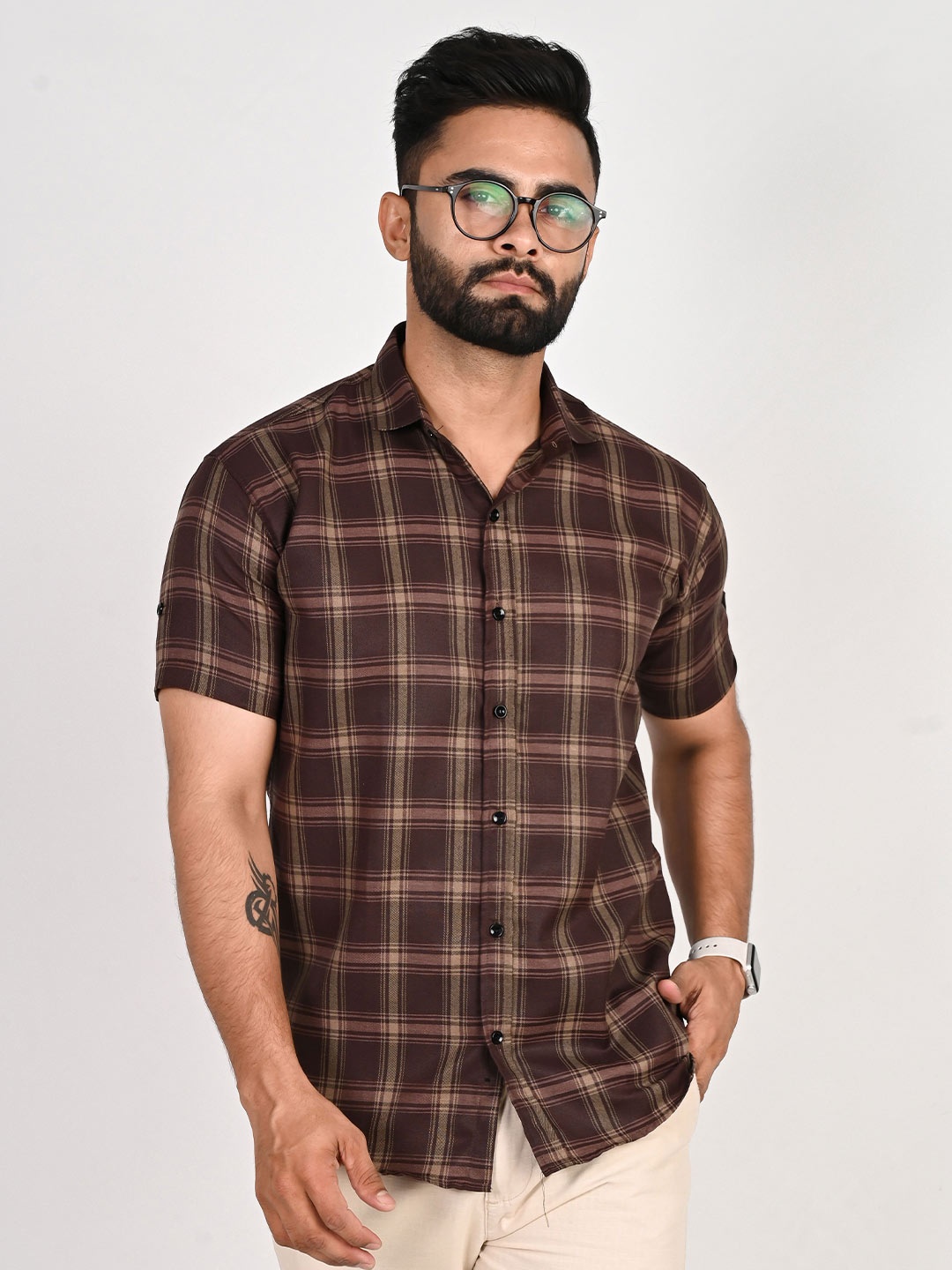 

Tanip Men Cutaway Collar Tartan Checked Cotton Casual Shirt, Brown