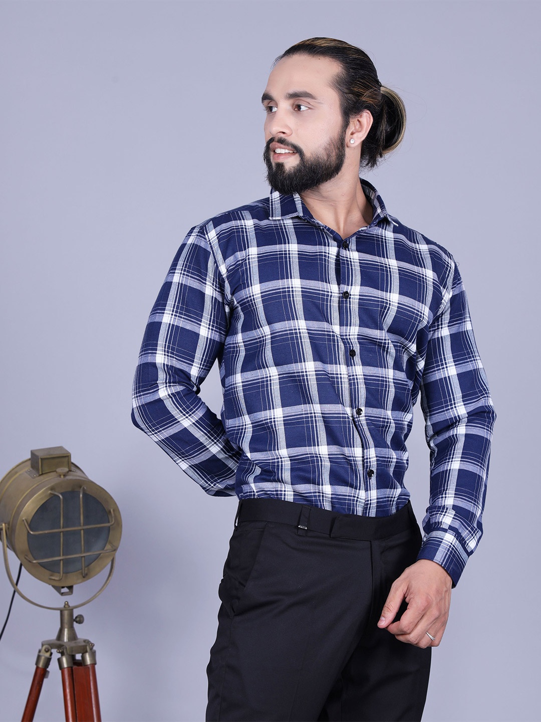 

Tanip Men Speread Collar Checked Cotton Casual Shirt, Navy blue