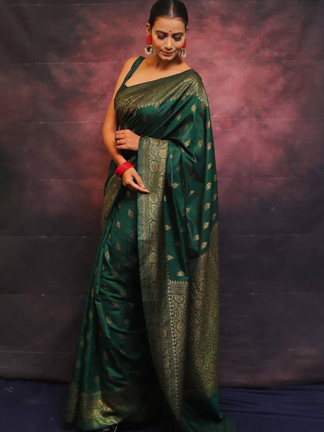 

KALINI Woven Design Zari Silk Cotton Banarasi Saree, Green