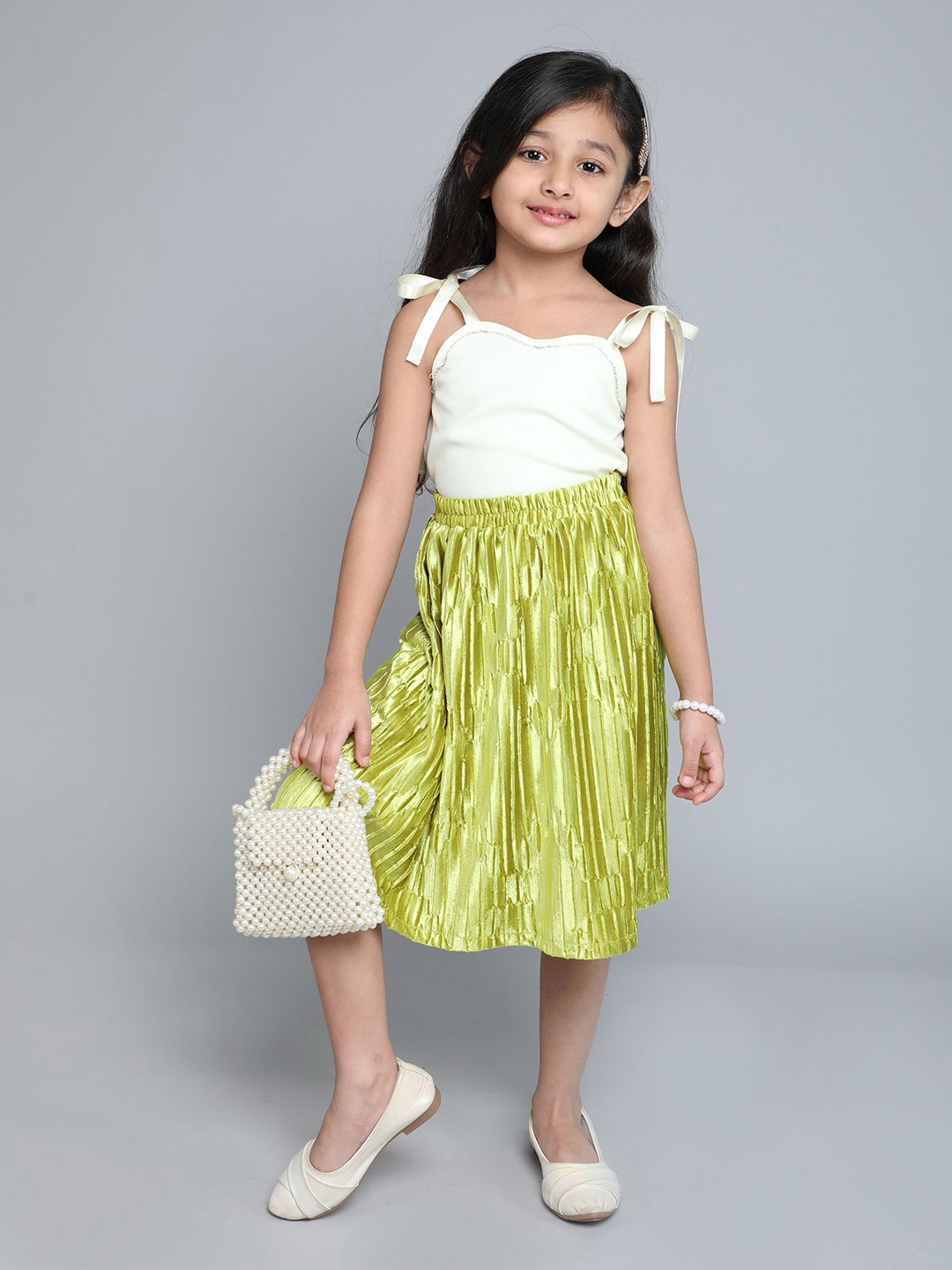 

taffykids Girls Shoulder Straps Neck Sleeveless Top With Skirt, Green