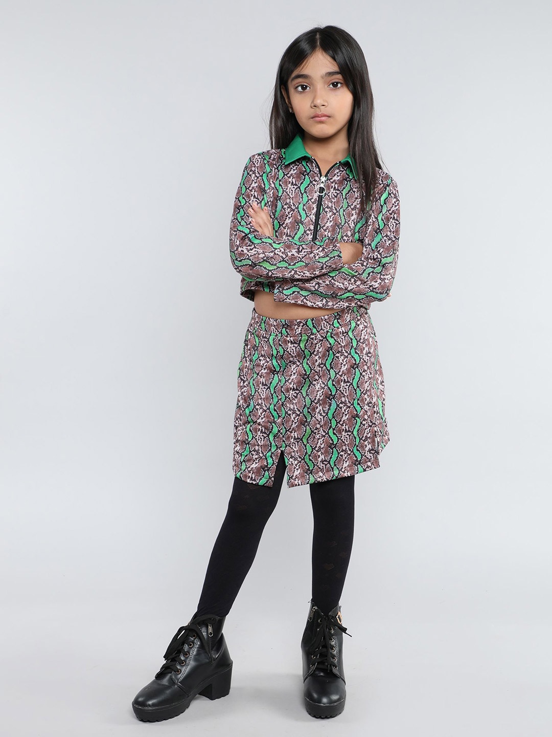 

taffykids Girls Printed Shirt Collar Long Sleeves Sweatshirt With Skirt, Green