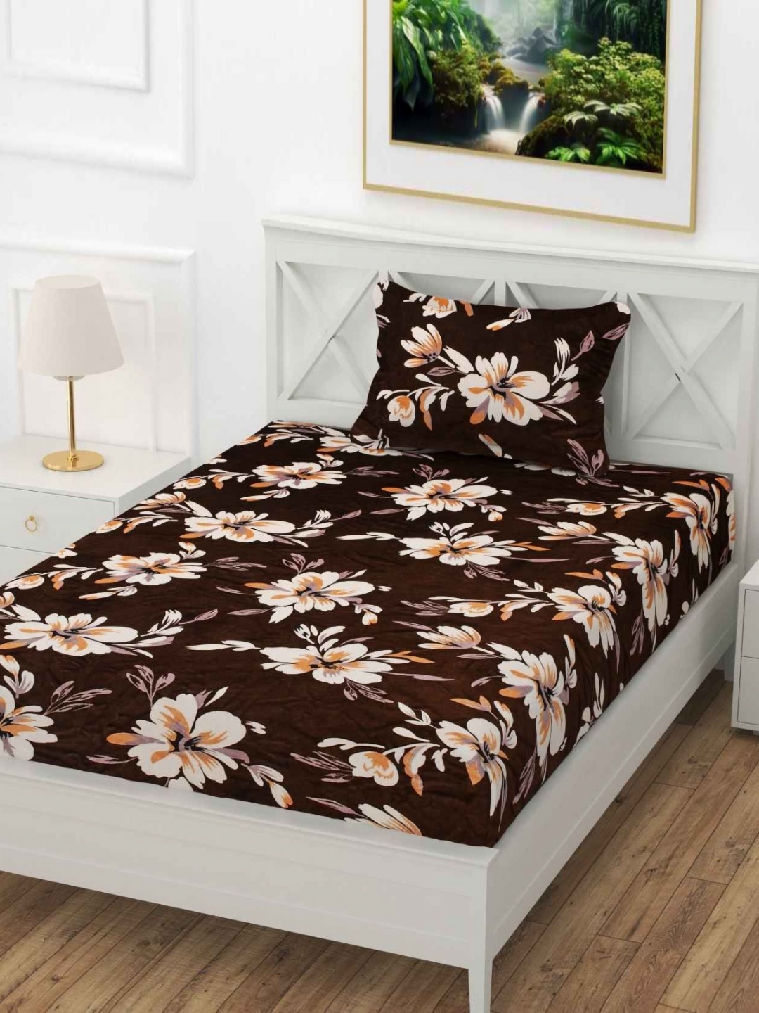 

YaAkholic Brown & Beige Floral 210 TC Velvet Single Bedsheet Set-1.82 m x 1.21 m