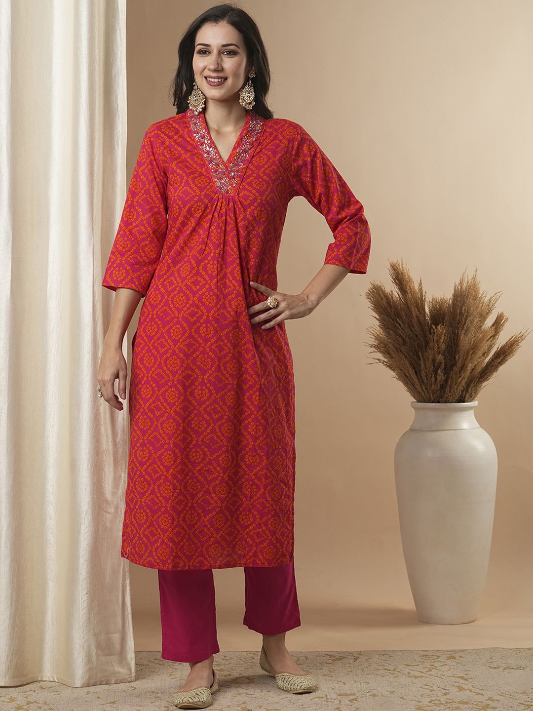 

FASHOR Bandhani Printed Gotta Patti Pure Cotton Straight Kurta With Trouser, Pink