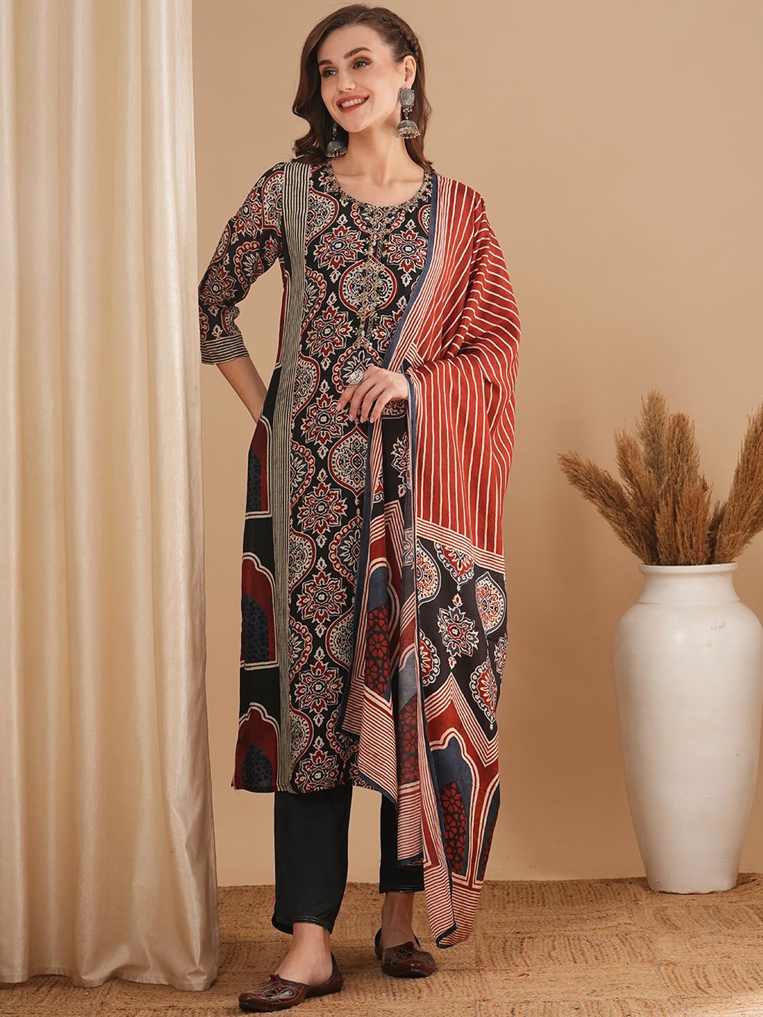 

FASHOR Ethnic Motifs Printed Beads and Stones Straight Kurta With Trouser & Dupatta, Blue