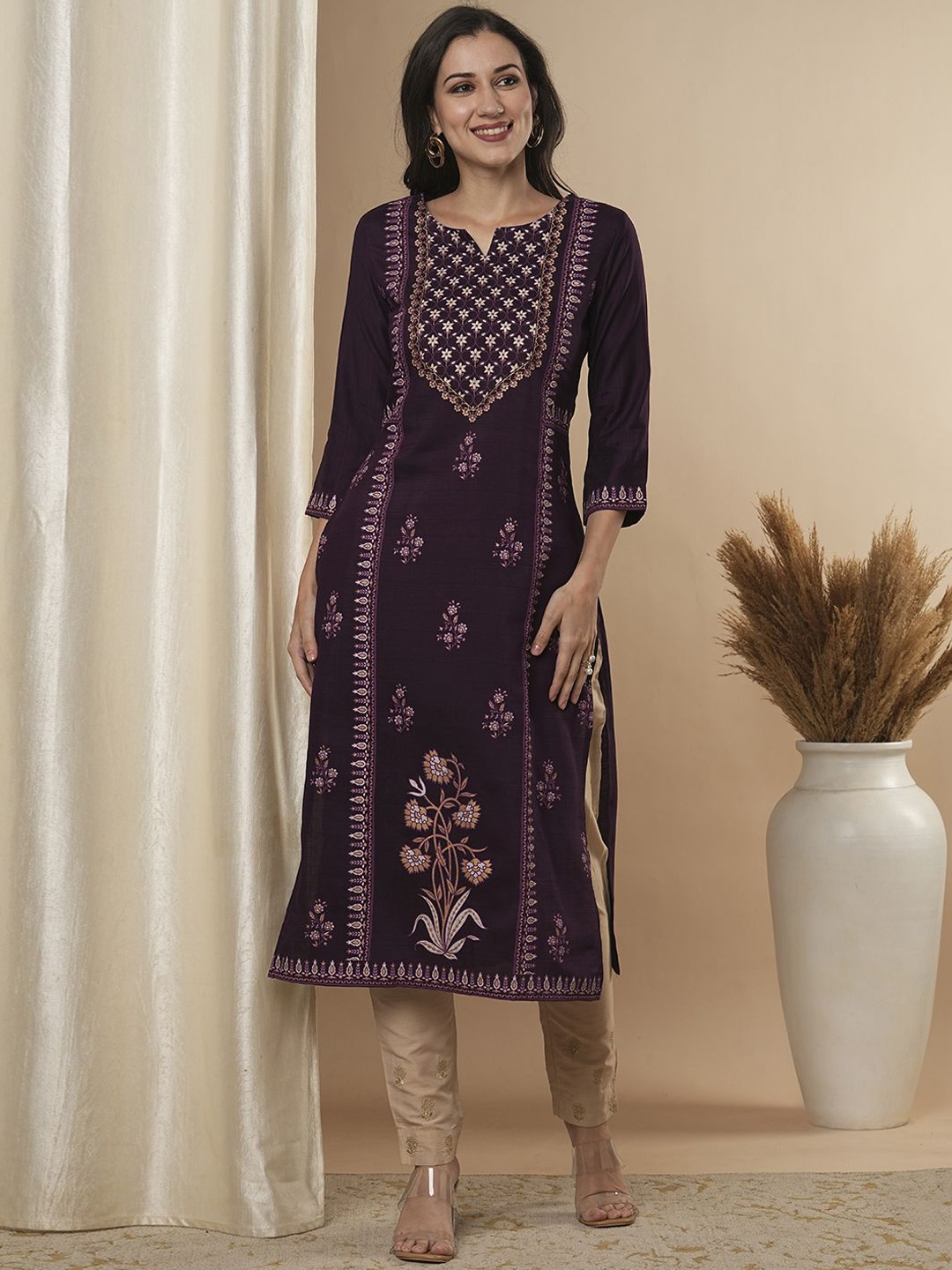 

FASHOR Ethnic Motifs Printed Regular Silk Straight Kurta, Purple