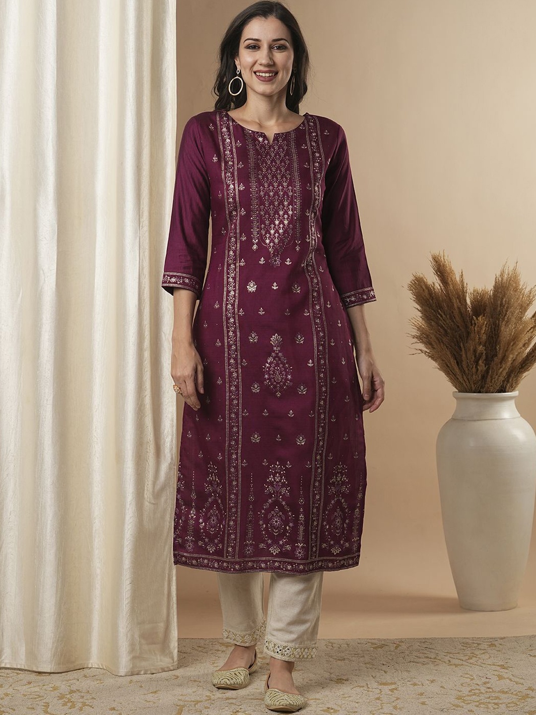 

FASHOR Ethnic Motifs Printed Straight Kurta, Burgundy