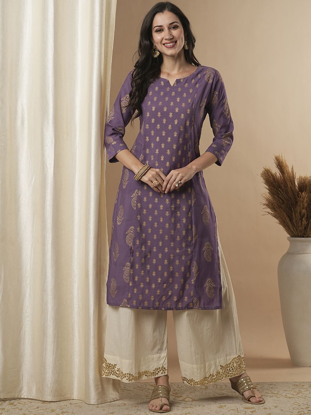 

FASHOR Ethnic Motifs Printed Straight Kurta, Lavender