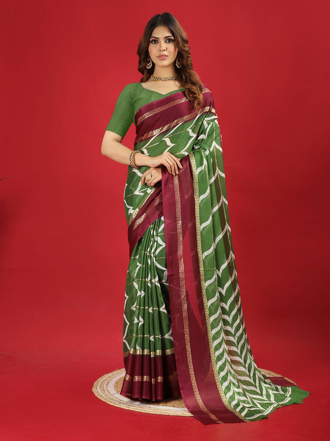 

NIRMAL CREATION Zari Poly Chiffon Saree, Green