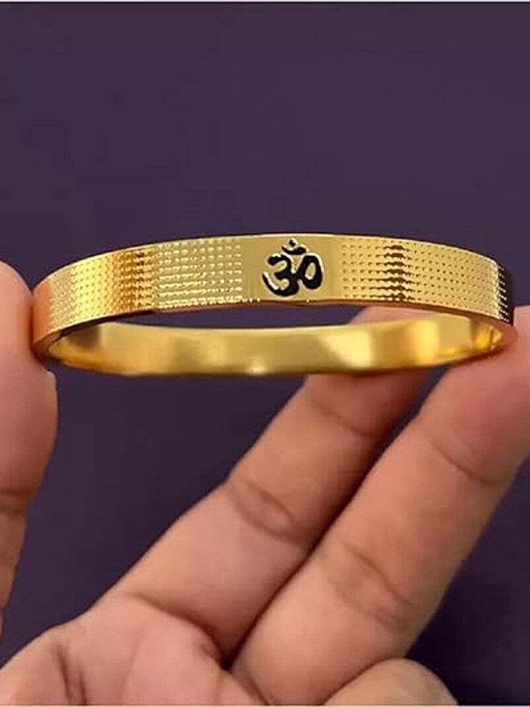 

Lila Unisex Stainless Steel Om Dotted-Pattern Kada Bracelet, Gold