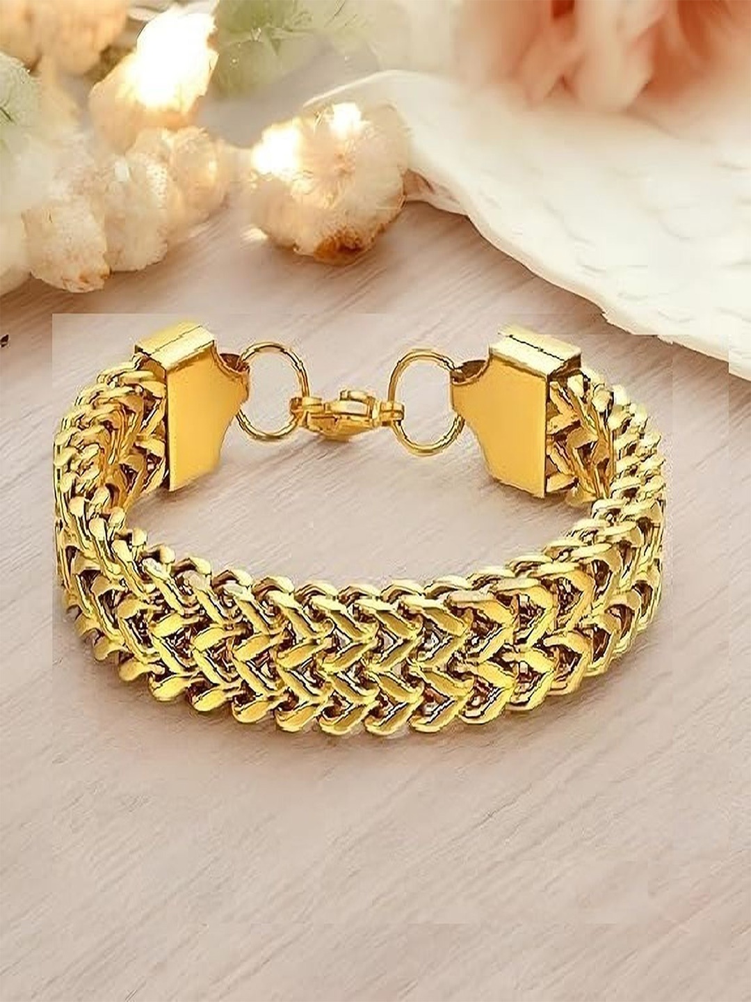 

Lila Unisex Stainless Steel Link Bracelet, Gold