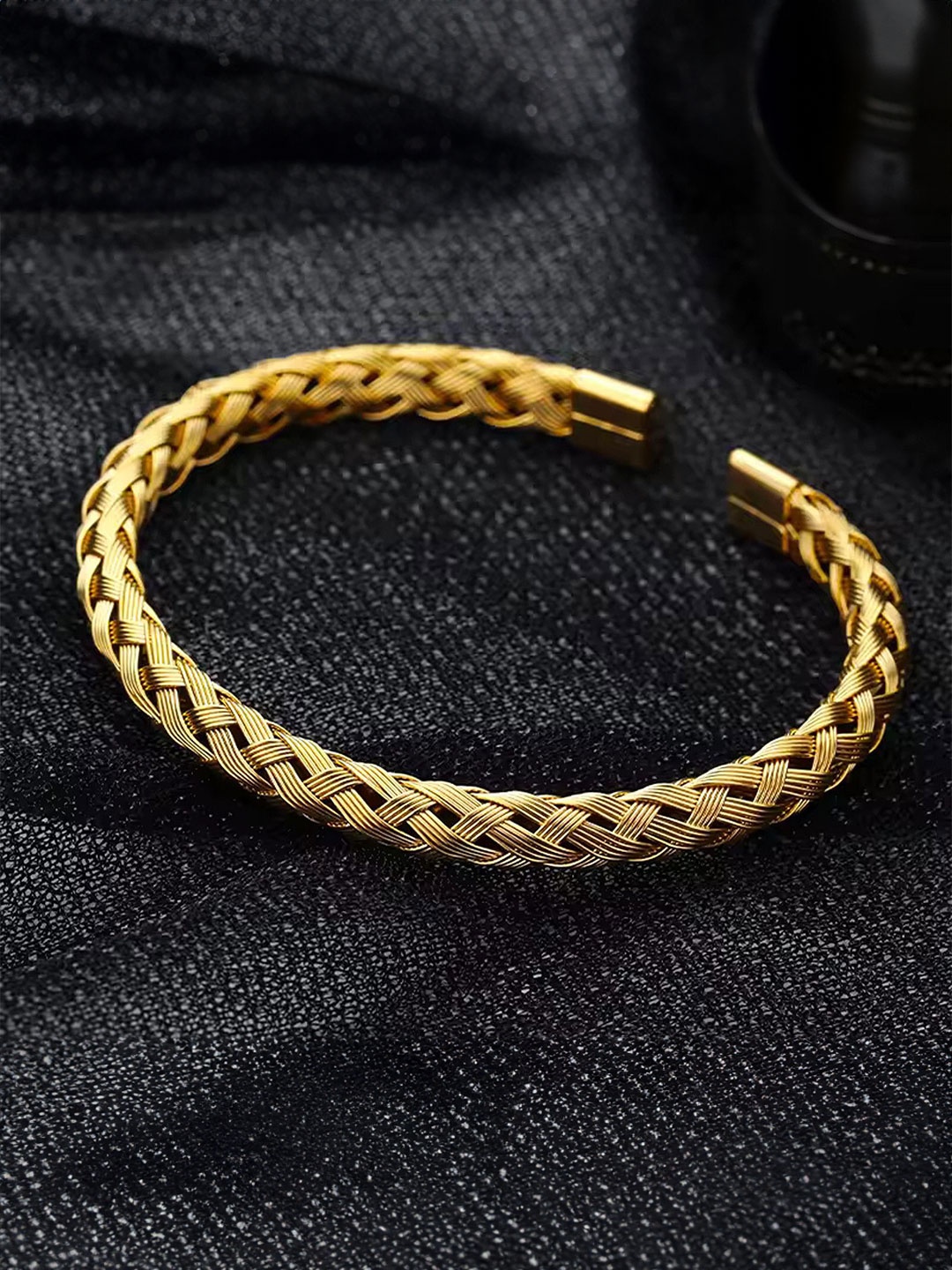 

Lila Gold Plated Stainless Steel Link Bracelet