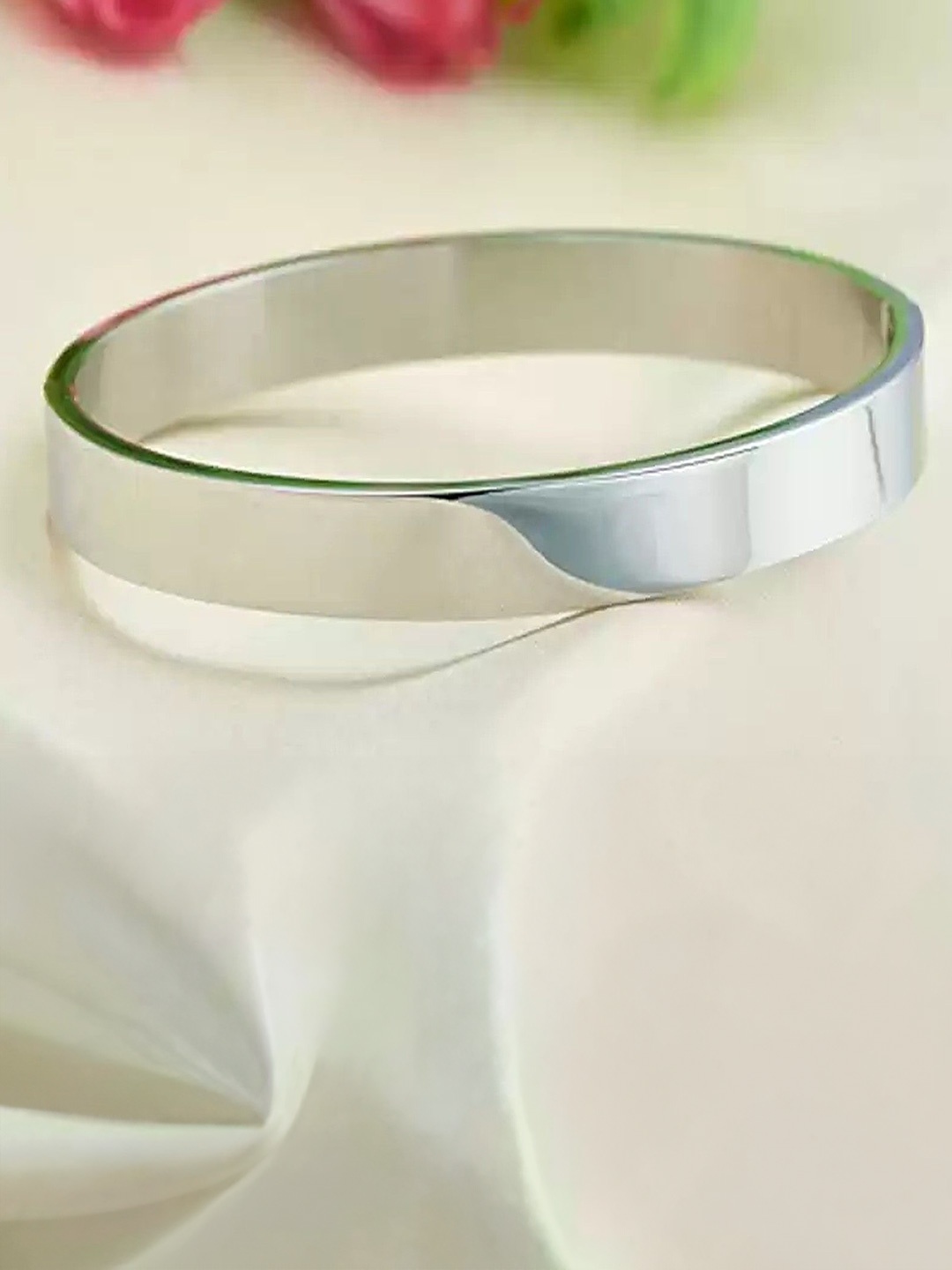 

Lila Unisex Stainless Steel Kada Bracelet, Silver