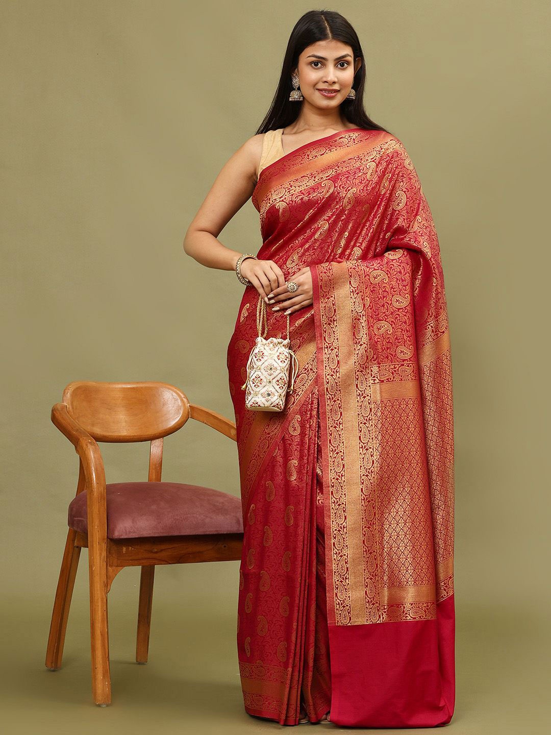 

Meena Bazaar Woven Design Zari Art Silk Saree, Magenta