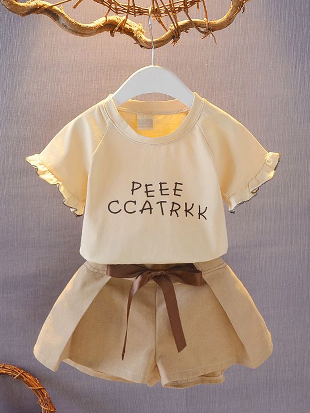

YK Girls Printed Round Neck Short Sleeves Pure Cotton T-Shirt With Shorts, Khaki