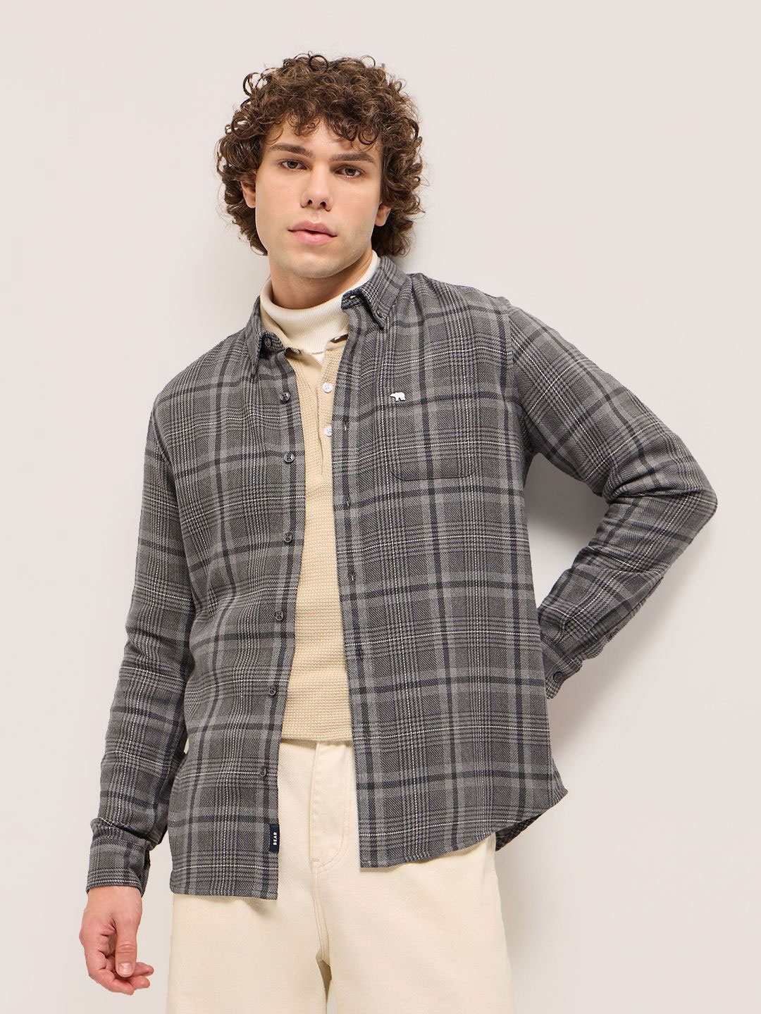 

THE BEAR HOUSE Men Speread Collar Checked Cotton Casual Shirt, Grey