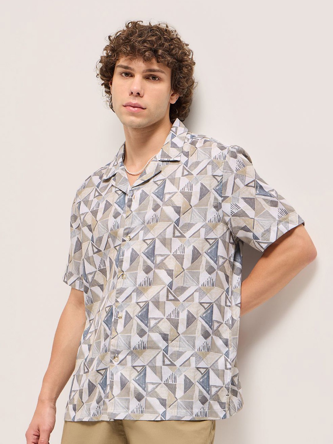 

THE BEAR HOUSE Men Cuban Collar Abstract Printed Casual Shirt, Beige