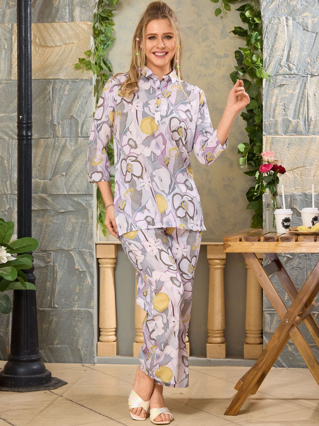 

NIGHT FLOSS Printed Shirt Collar Three-Quarter Sleeves Pure Cotton Top With Palazzo, White