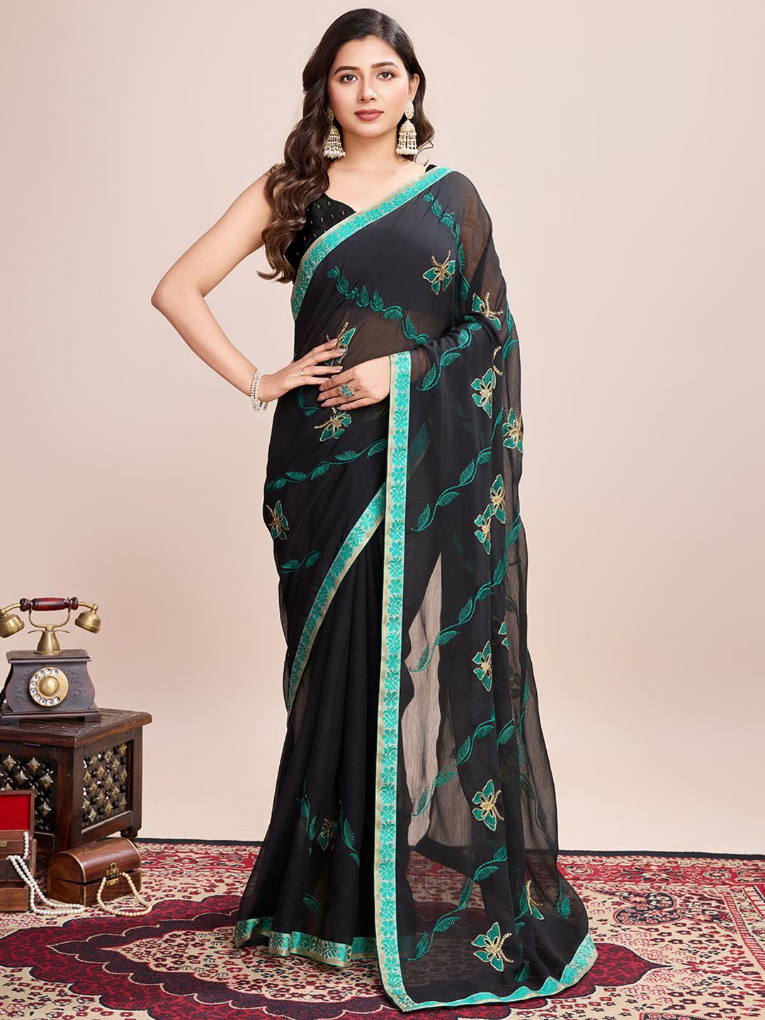 

HEER FASHION Ethnic Motifs Pure Georgette Saree, Black
