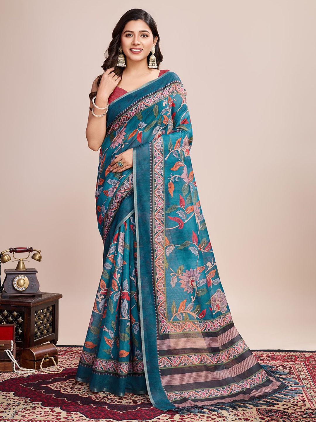 HEER FASHION Floral Zari Linen Blend Saree, Blue