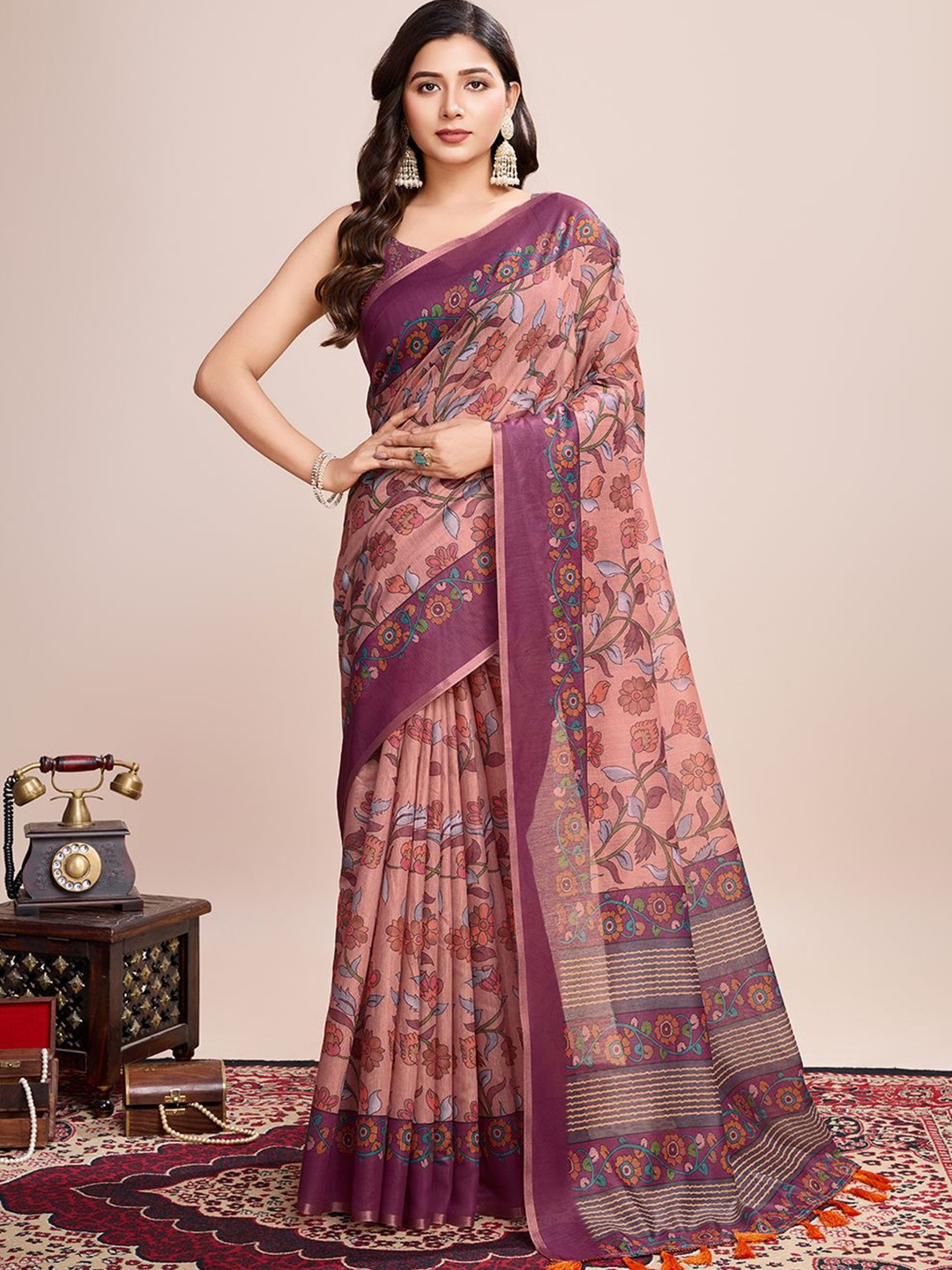 

HEER FASHION Floral Linen Blend Saree, Burgundy