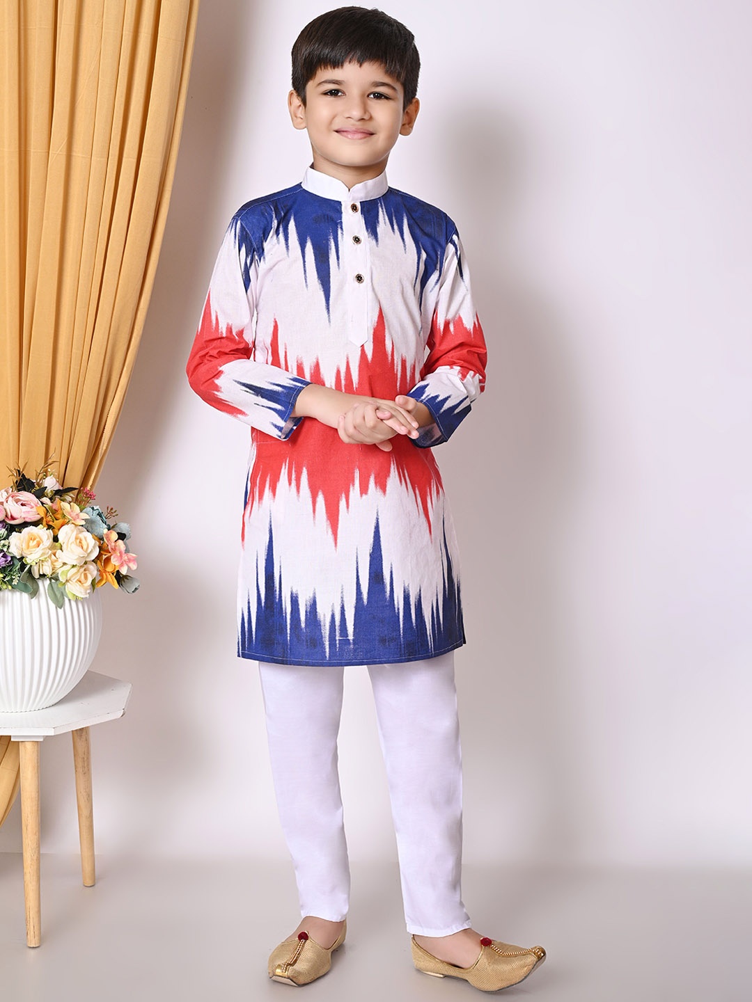

BAESD Boys Abstract Printed Mandarin Collar Kurta with Pyjamas, White