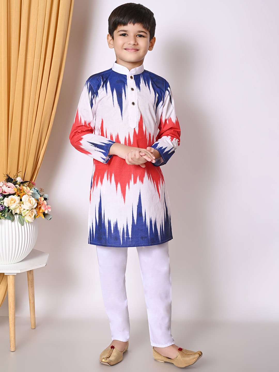 

NFC CREATION Boys Abstract Printed Mandarin Collar Regular Kurta With Trouser, White