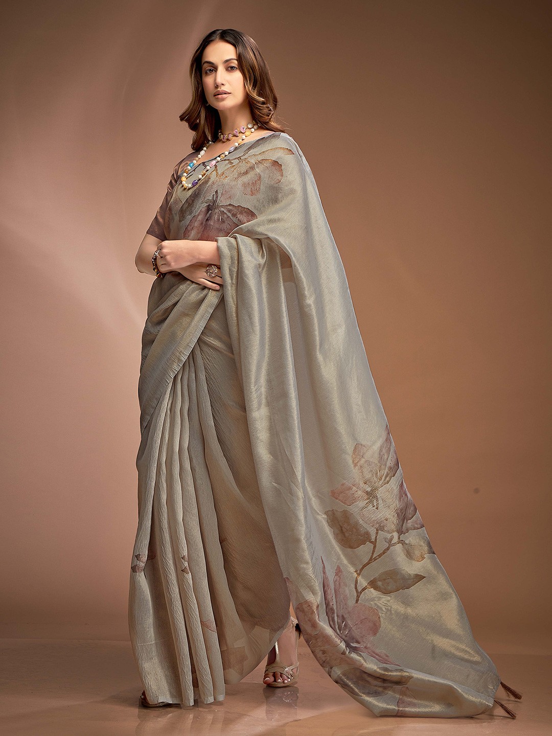 

DEVATITHI Floral Tissue Saree, Grey