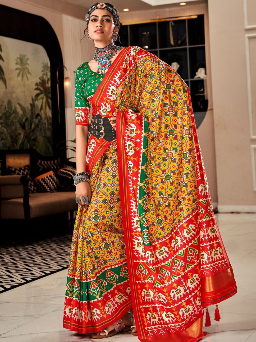 

DEVATITHI Pure Silk Tussar Saree, Lime green