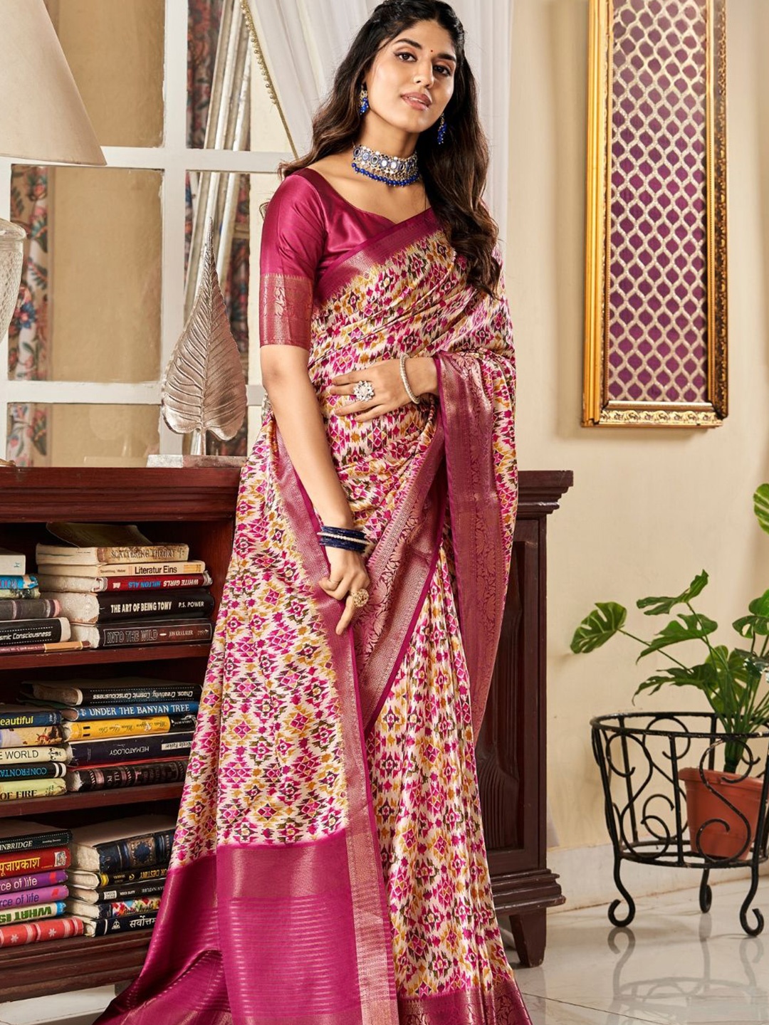 

DEVATITHI Zari Satin Saree, Magenta