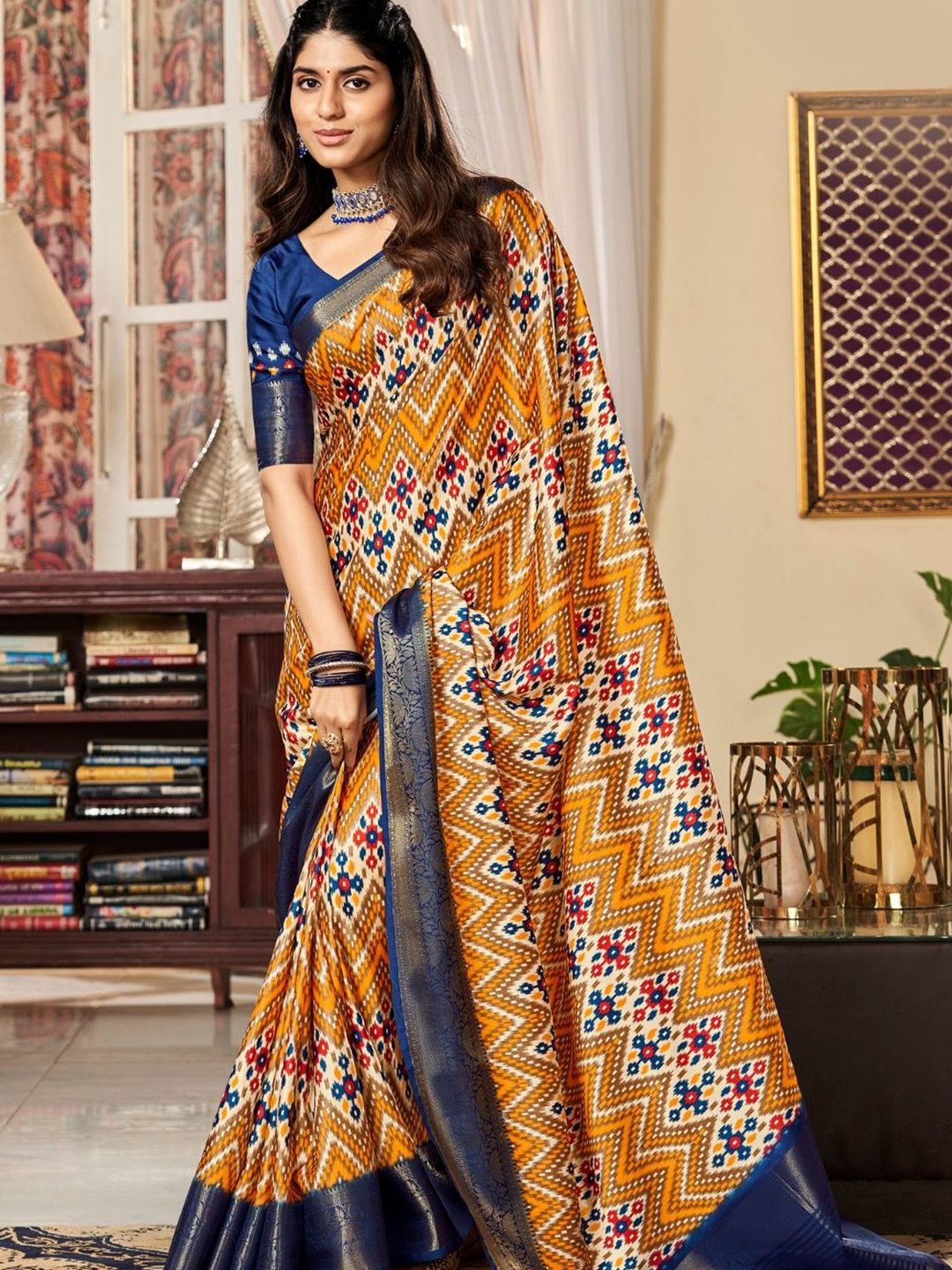 

DEVATITHI Ethnic Motifs Satin Saree, Mustard