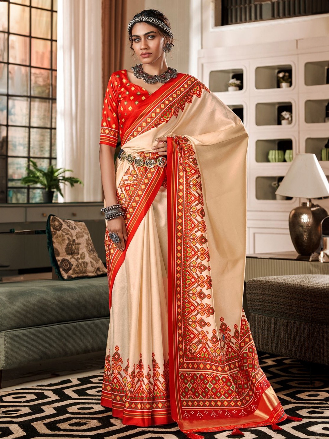 

DEVATITHI Pure Silk Tussar Saree, Beige