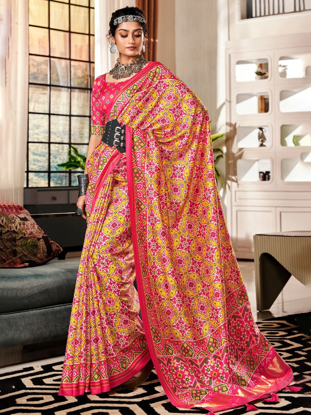 

DEVATITHI Ethnic Motifs Pure Silk Tussar Saree, Yellow