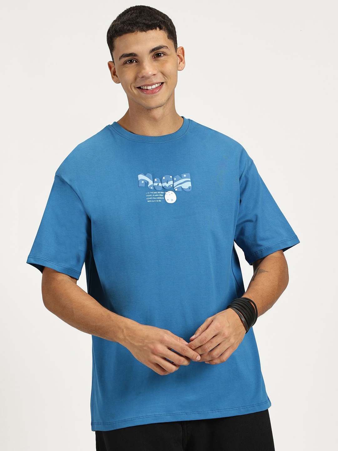 

RAVINIK Men Typography Printed Round Neck Cotton Oversized T-shirt, Blue