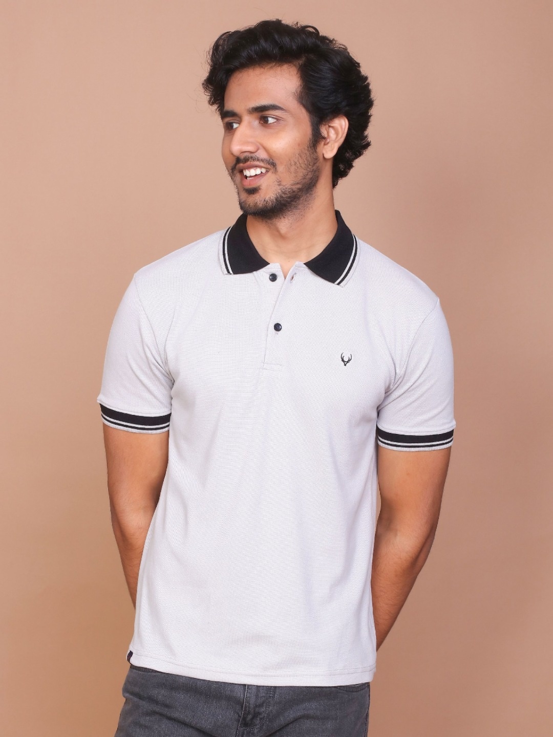 

RAVINIK Men Brand Logo Polo Collar Slim Fit T-shirt, Grey