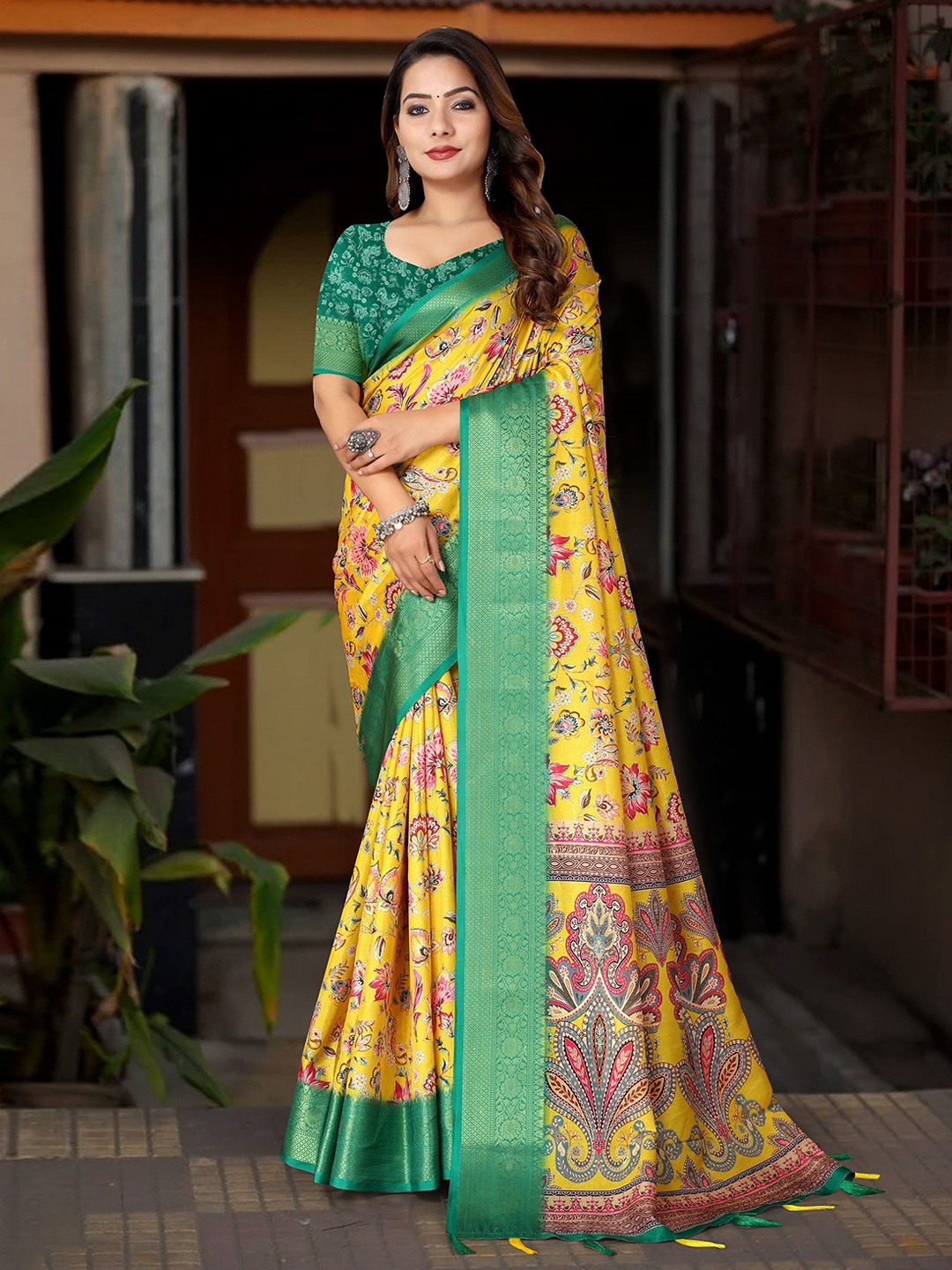 

J 6 DESIGNER Floral Printed Woven Design Zari Saree, Yellow
