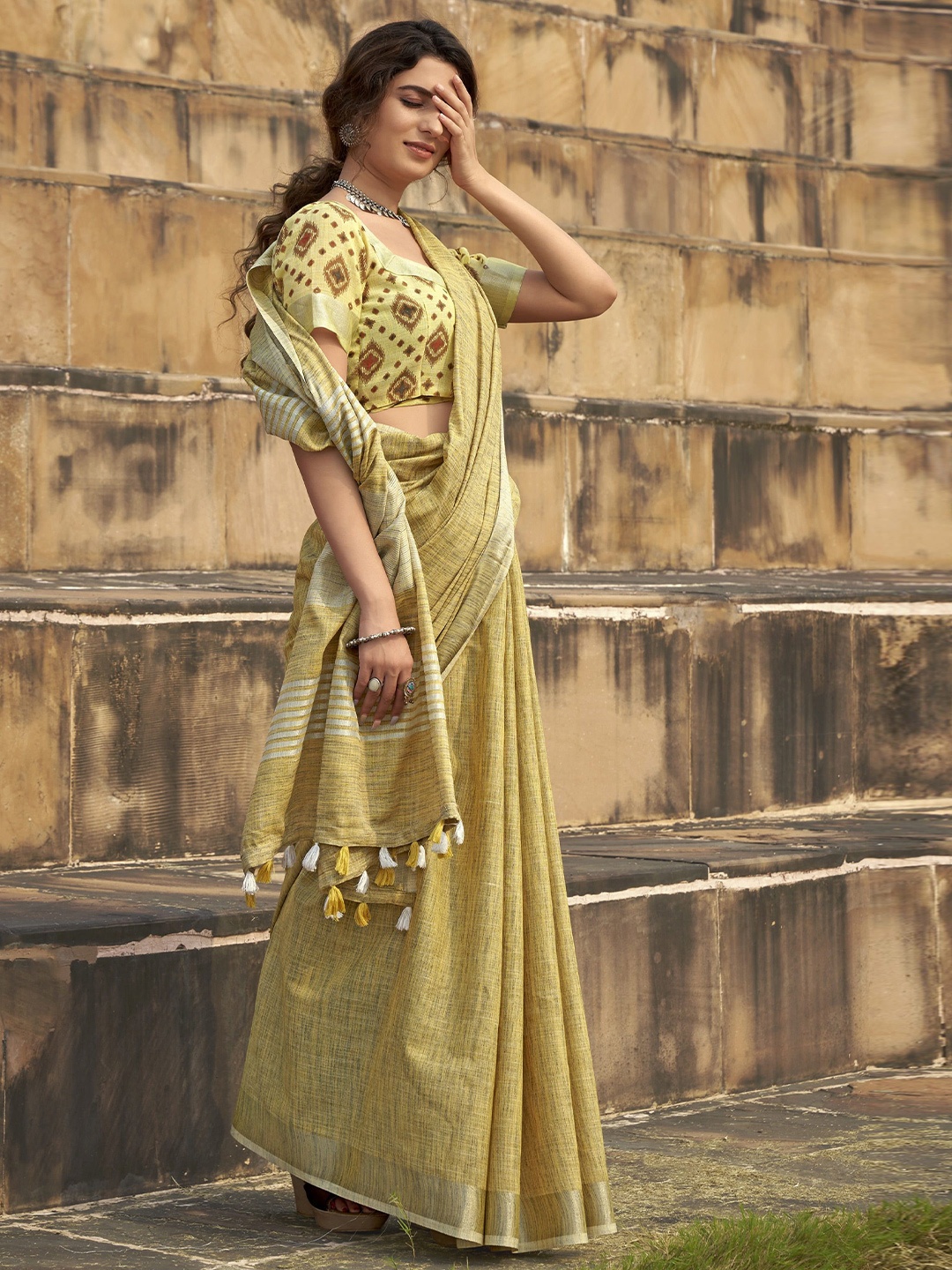 

MAHALASA Woven Design Linen Blend Khadi Saree, Yellow