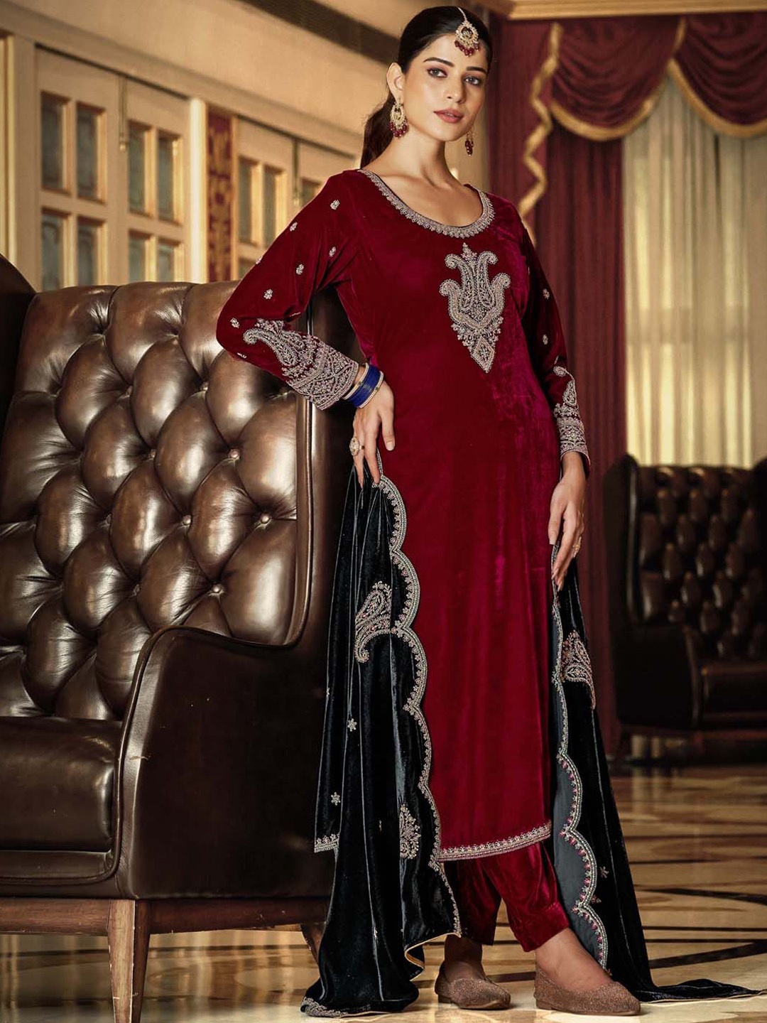 

Clora Creation Paisley Zari Embroidered Velvet Unstitched Dress Material, Maroon