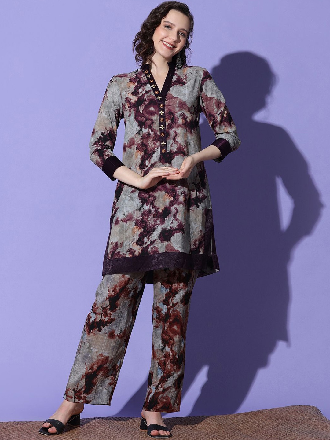 

FUTURO Mandarin Collar Printed Tunic & Trousers, Brown