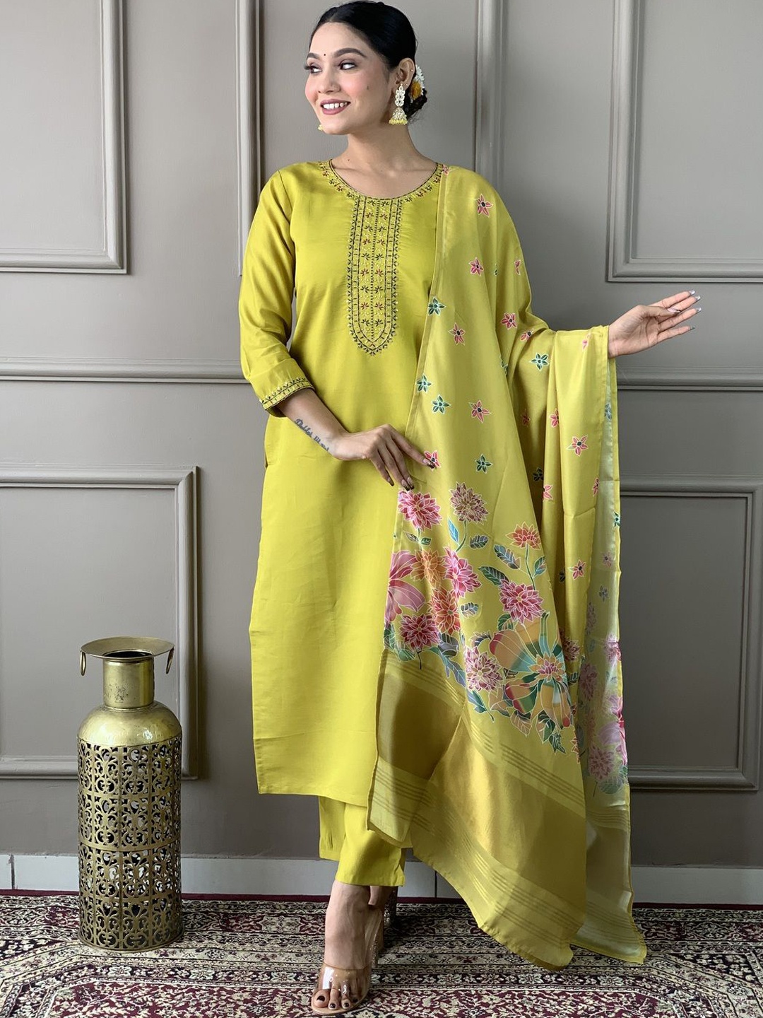 

SHIJILA Floral Printed Kurta with Trousers & Dupatta, Lime green