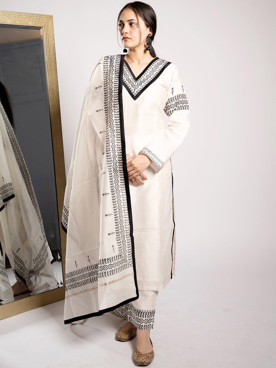 

KALINI Yoke Design V-Neck Straight Kurta With Trousers & Dupatta, White