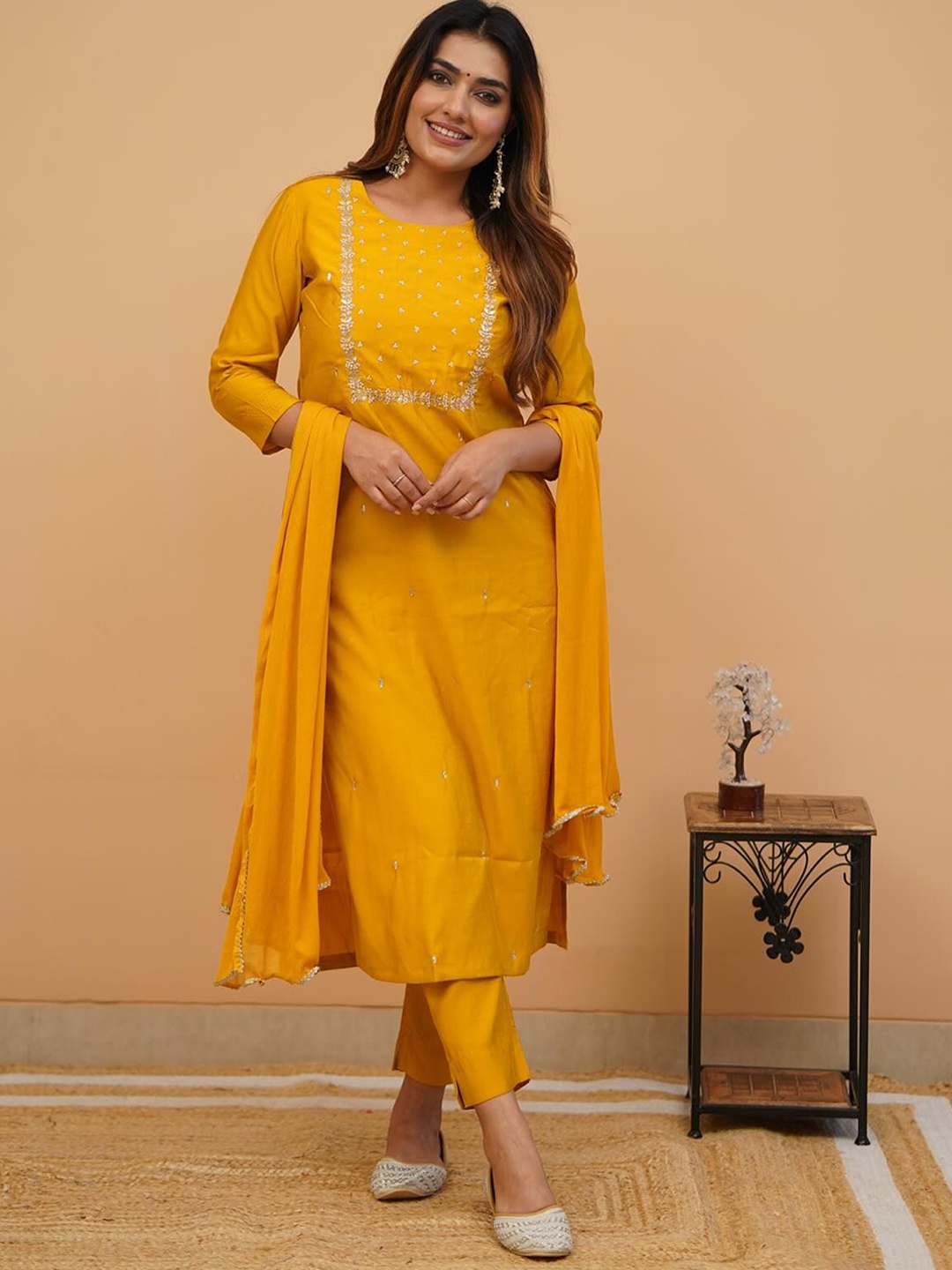 

HERE&NOW Mustard Yellow Floral Embroidered Beads and Stones Chanderi Silk Kurta Set