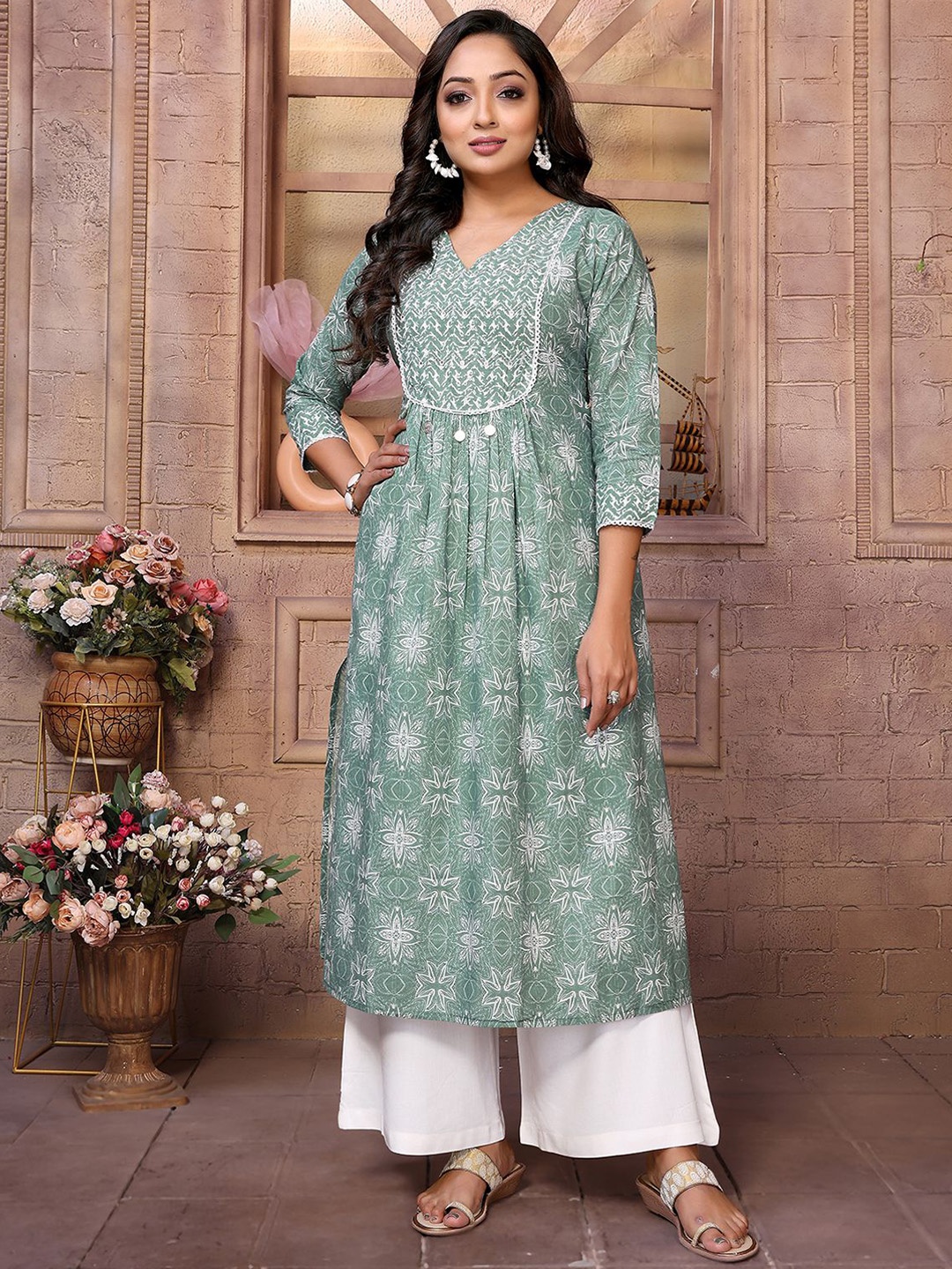 Rangita Floral Embroidered Cotton A Line Kurta, Green